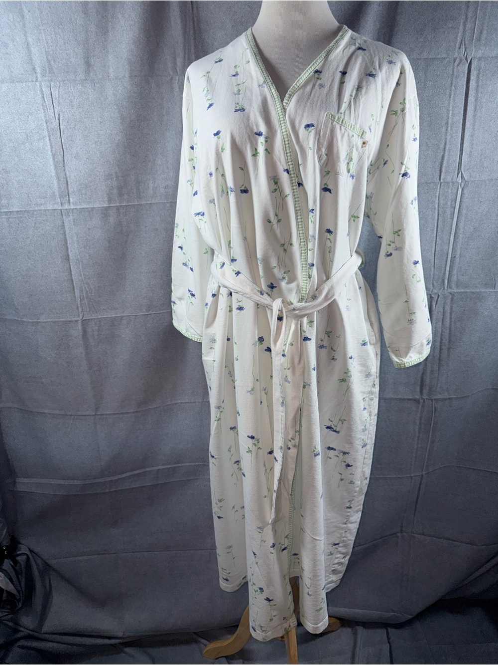 2657-Carole Hochman Cream Floral Tie-Waist Robe